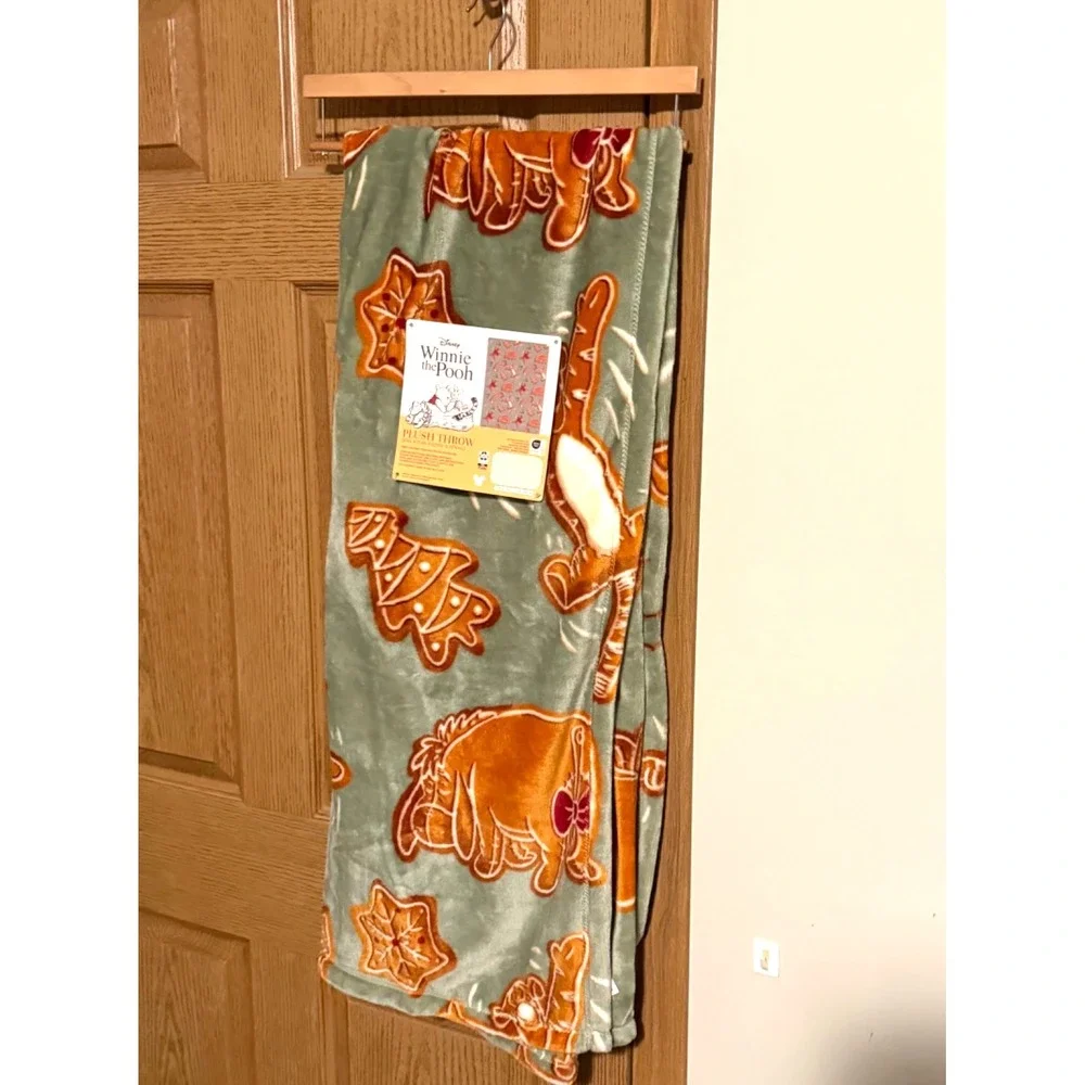 Winnie The Pooh Sugar Cookie Gingerbread Christmas Throw Plush Blanket 50x70 NWT